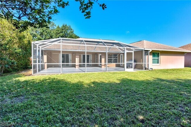 Building Photo - 488 Raven Way