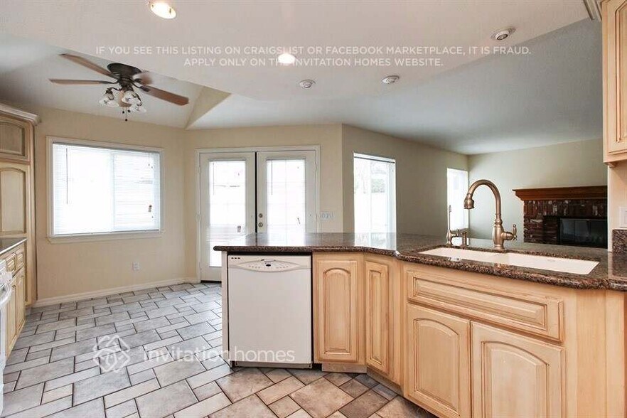 Building Photo - 3613 Burning Tree Dr