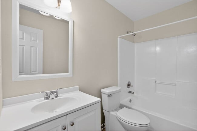 Building Photo - 3734 Hastings Ct