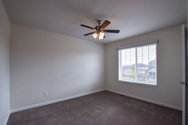 Building Photo - 9761 Beryl Dr