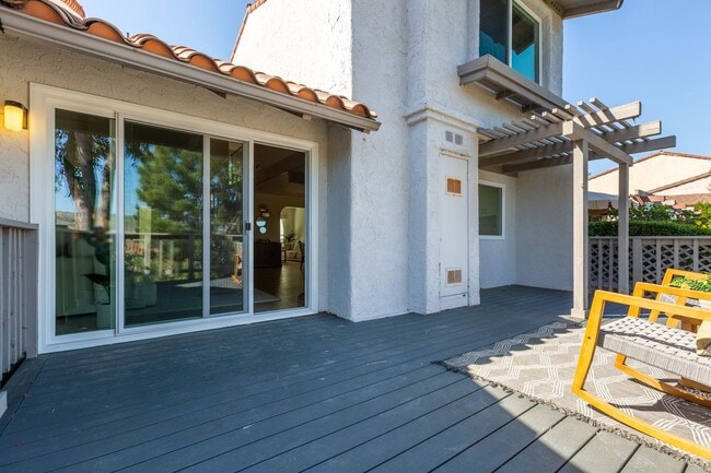 Building Photo - 32432 Lookout Ct