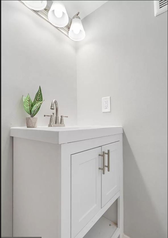 Building Photo - 9234 Woodcreek Ct