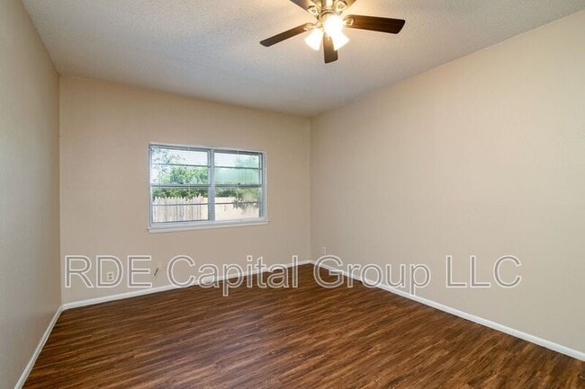 Building Photo - 5300 Wonder Dr
