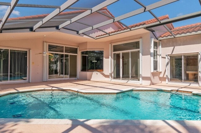 Building Photo - 474 Stonemont Dr