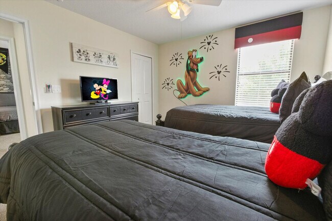 Building Photo - 1411 Rolling Fairway Dr
