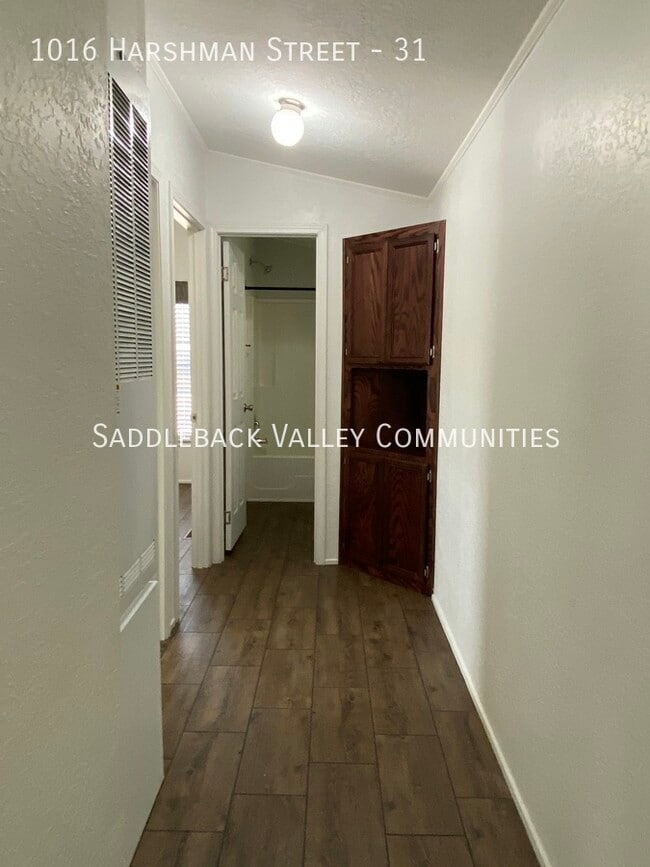 Building Photo - 1016 Harshman St