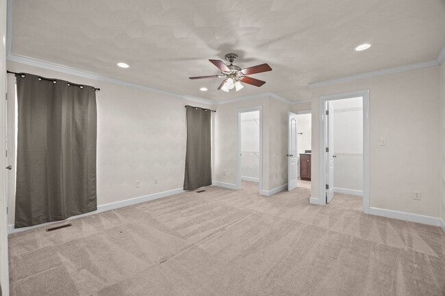 Building Photo - Beautiful Spacious Home for Rent in Norfolk!