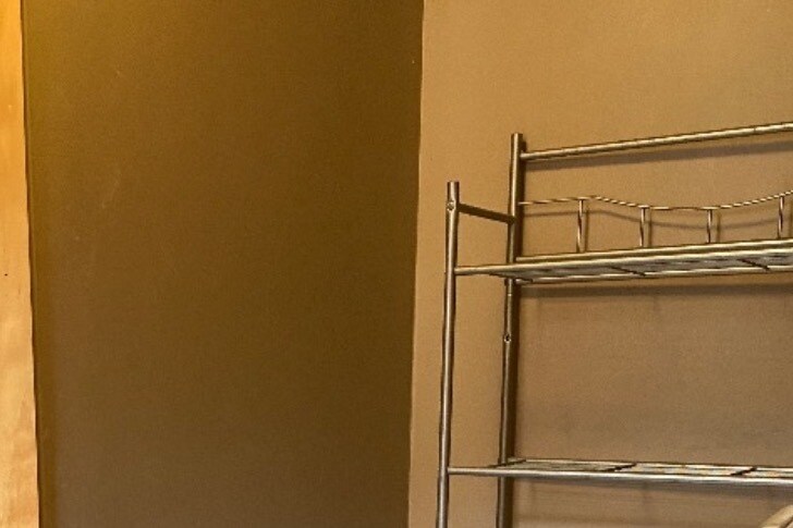 Building Photo - 341 W 3rd St