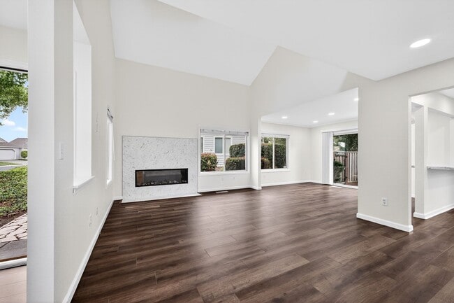 Building Photo - Luxury Living in Danville Ranch – Views, Solar & Prime Location!