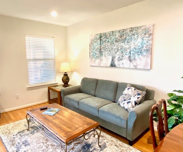 Building Photo - 1404 April Villa W