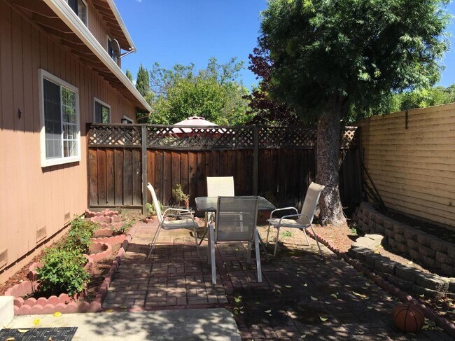 Building Photo - 12263 Atrium Cir