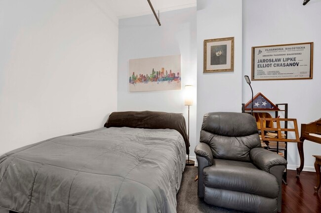 Building Photo - 1516 S Wabash Ave