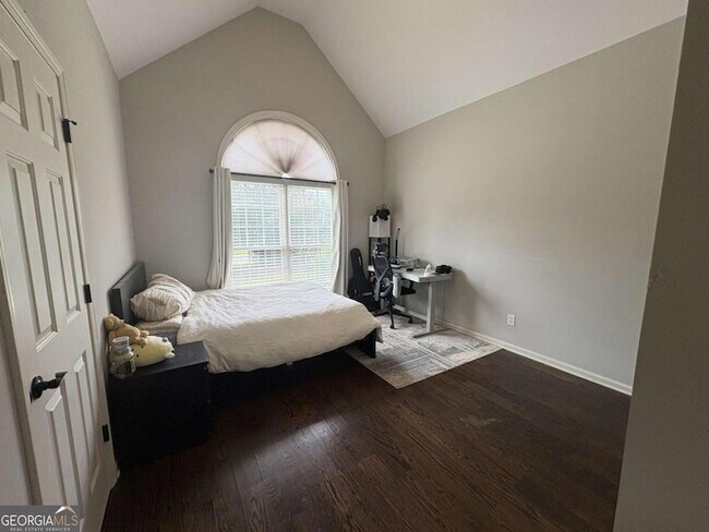 Building Photo - 3755 Ridgeside Ct