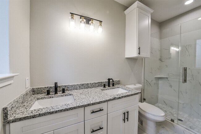 Building Photo - 6835 Tara Dr