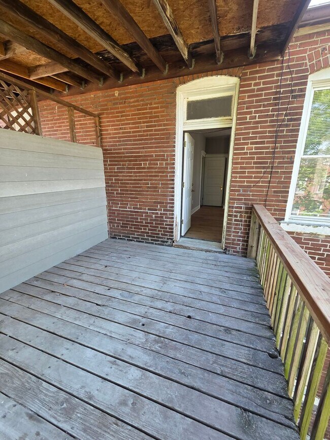 Building Photo - 3129-31 Keokuk St.