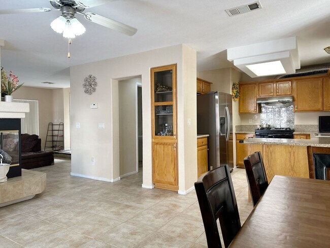 Building Photo - Beautifully Maintained Home Near Schools &...