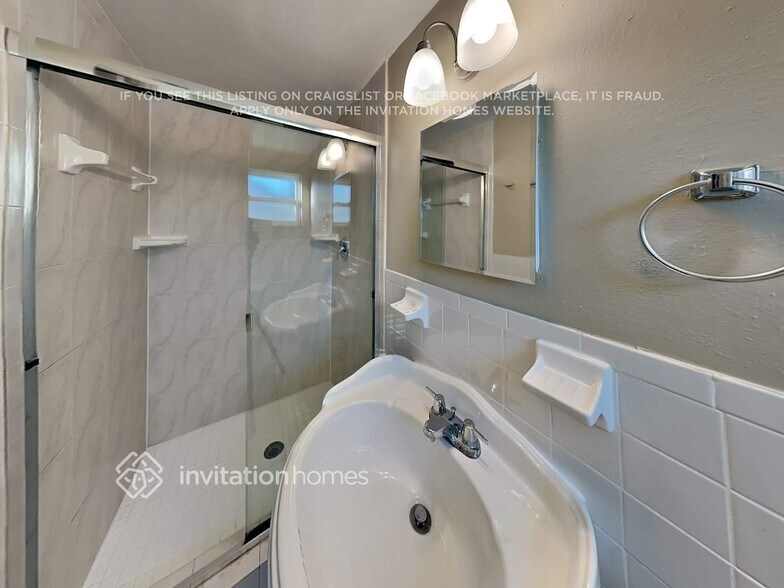 Building Photo - 8825 58th Way