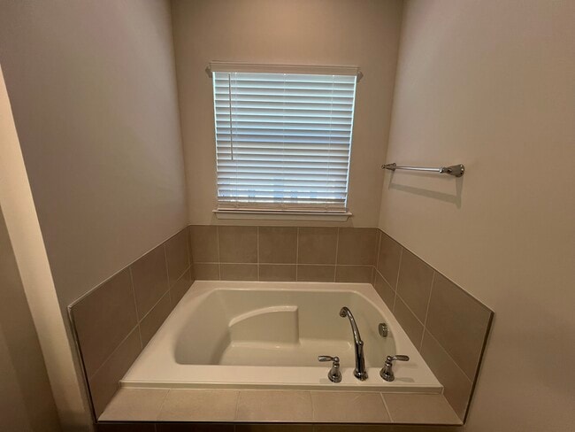 Building Photo - 1965 Stallings Rd