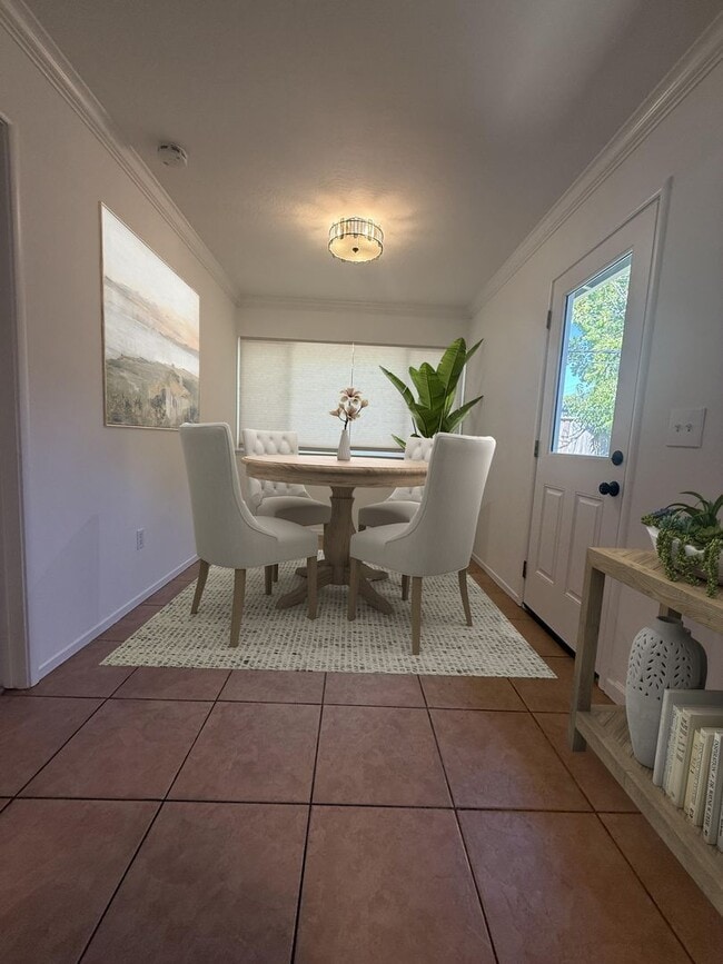 Building Photo - Beautiful 3 bedroom and 1 bathroom home in Arden Arcade!