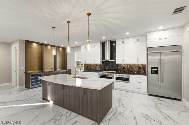 Building Photo - 28049 Captiva Shell Lp