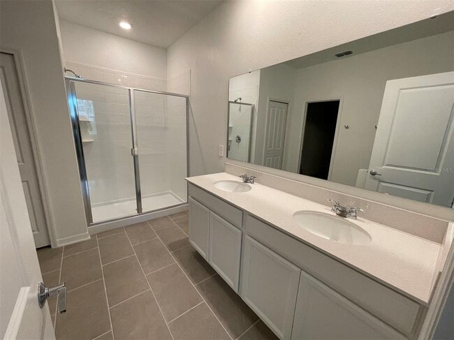 Building Photo - 660 Tanaro Ln