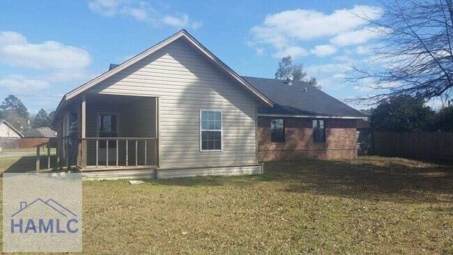 Building Photo - 925 Granger Dr