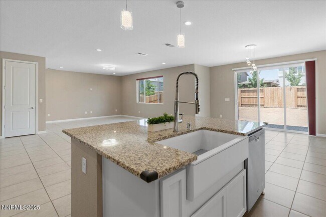 Building Photo - 2228 Butte Creek Dr