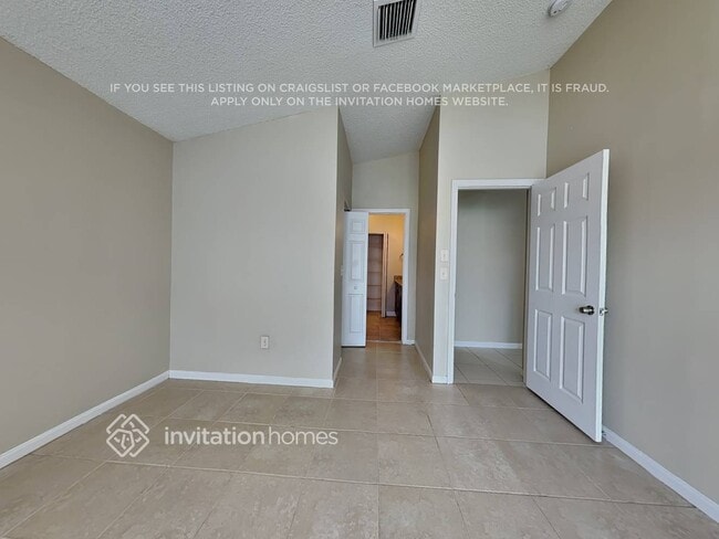 Building Photo - 7566 Kingsley Ct