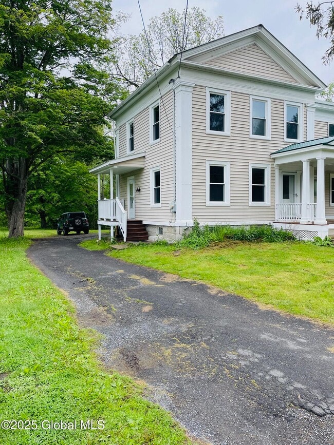 Building Photo - 1529 Clauverwie Rd