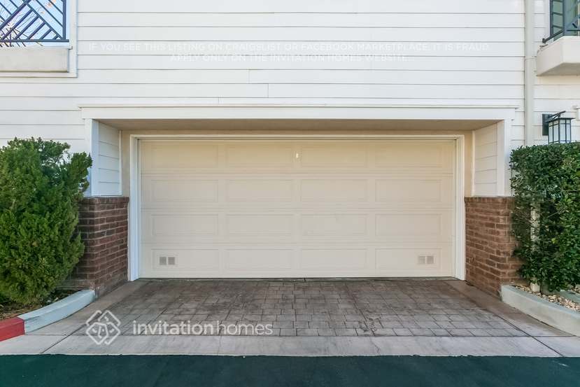 Building Photo - 16730 Nicklaus Dr