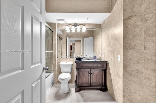 Building Photo - 17100 N Bay Rd