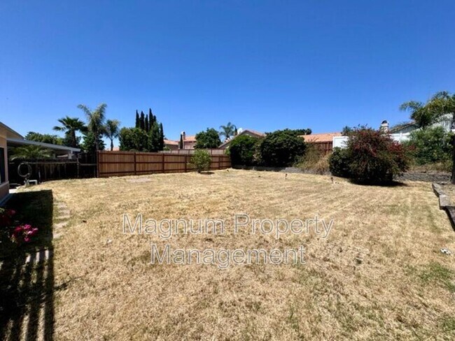Building Photo - 39739 Creative Dr