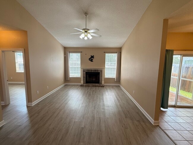 Building Photo - 9697 Leeward Way
