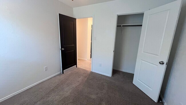 Building Photo - Move in Ready - Pet Friendly with pet door...