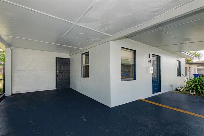 Building Photo - 416 NW 19th Ave