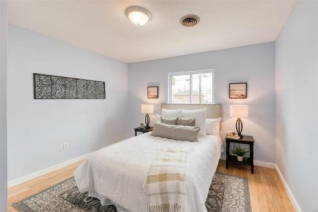 Building Photo - Fantastic 3bd/1ba home! Let yourself in!