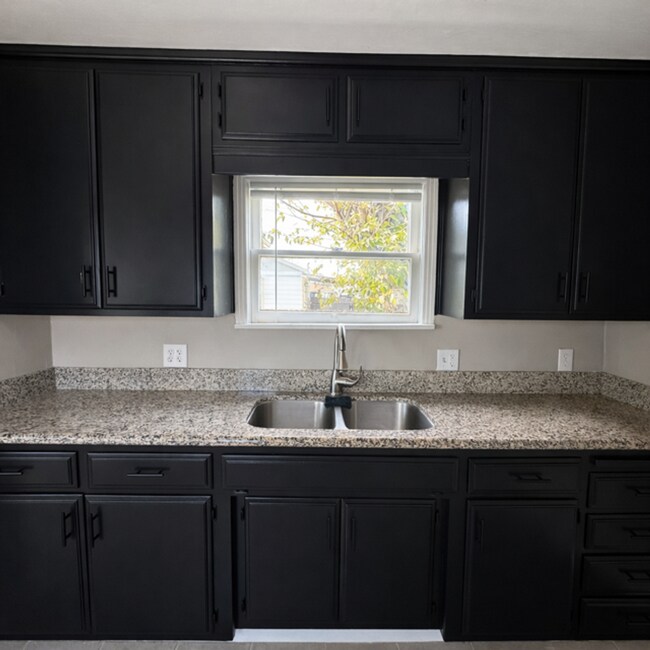Building Photo - 2612 Belle Ter