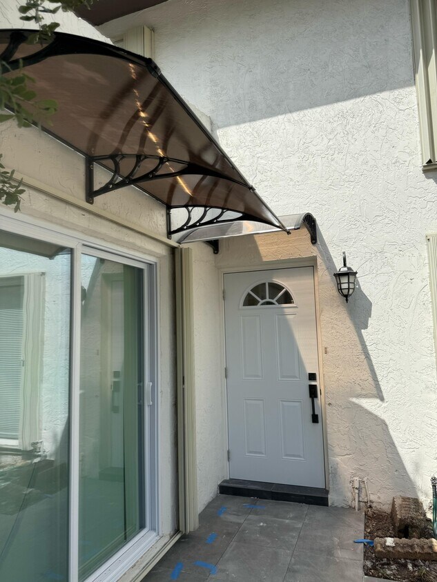 Building Photo - 10985 SW 70th Ter