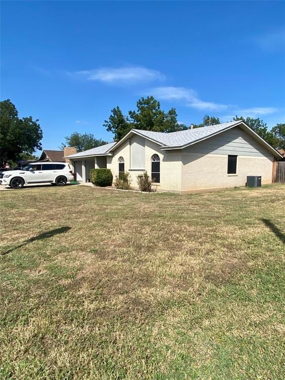 Building Photo - 1806 Sierra Dr