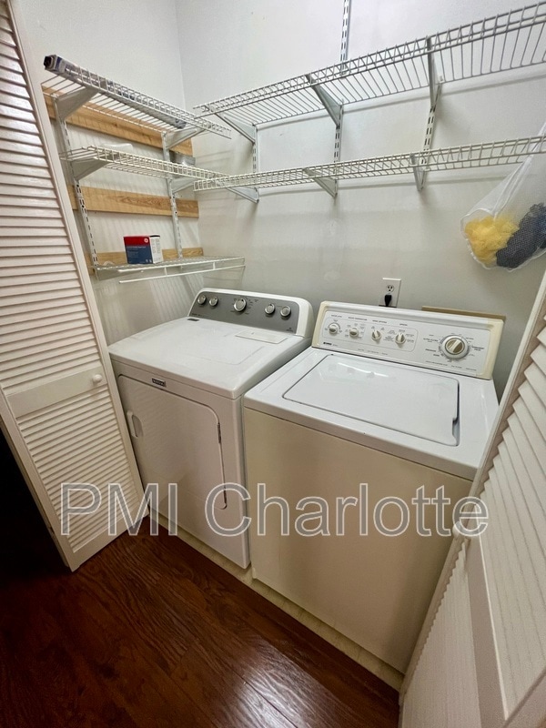 Building Photo - 10504 Grassy Plain Ct