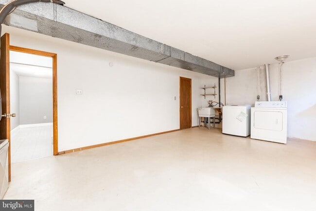 Building Photo - 12136 Bentridge Pl