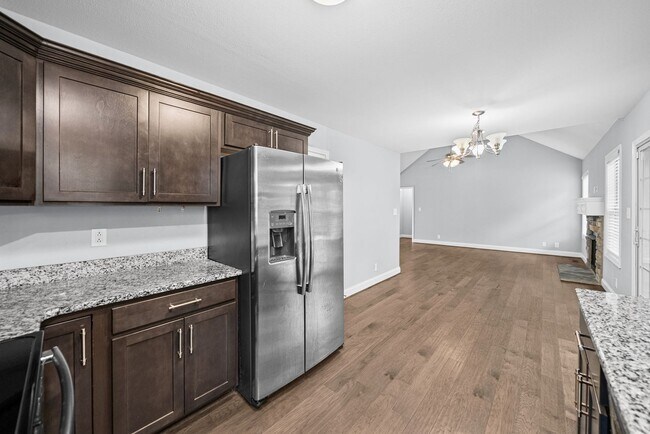 Building Photo - 771 Banister Dr