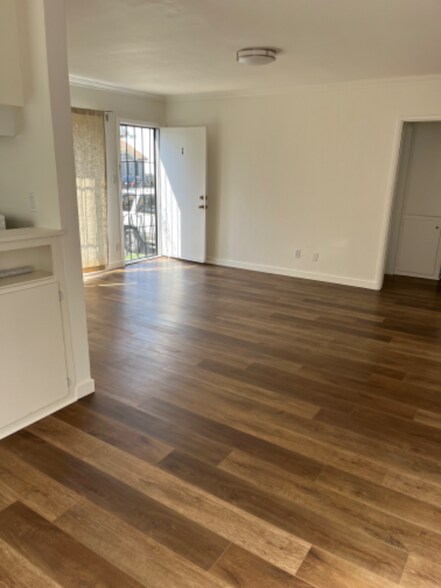 Building Photo - 5743 La Mirada Ave