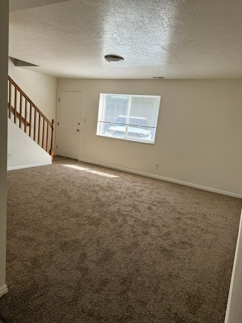 Building Photo - 148 W 140 S