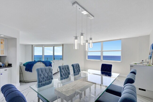 Building Photo - 5420 N Ocean Dr