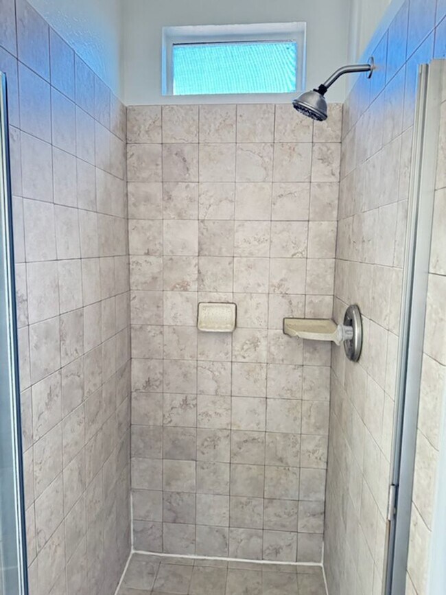 Building Photo - Jewel in South Tempe 3 bedroom rental