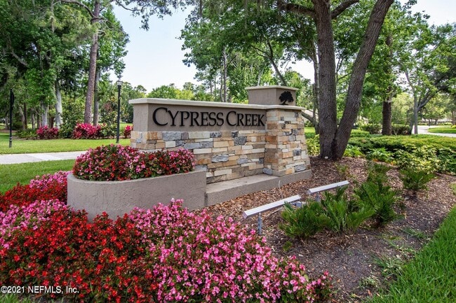 Building Photo - 4401 Cypress Creek Dr