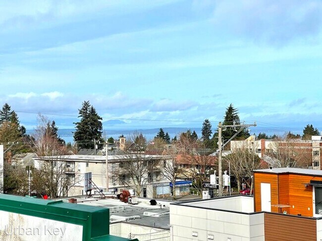 Building Photo - 2331 42nd Ave SW