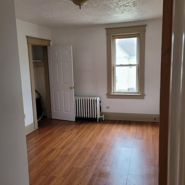 Building Photo - 1200 Race St