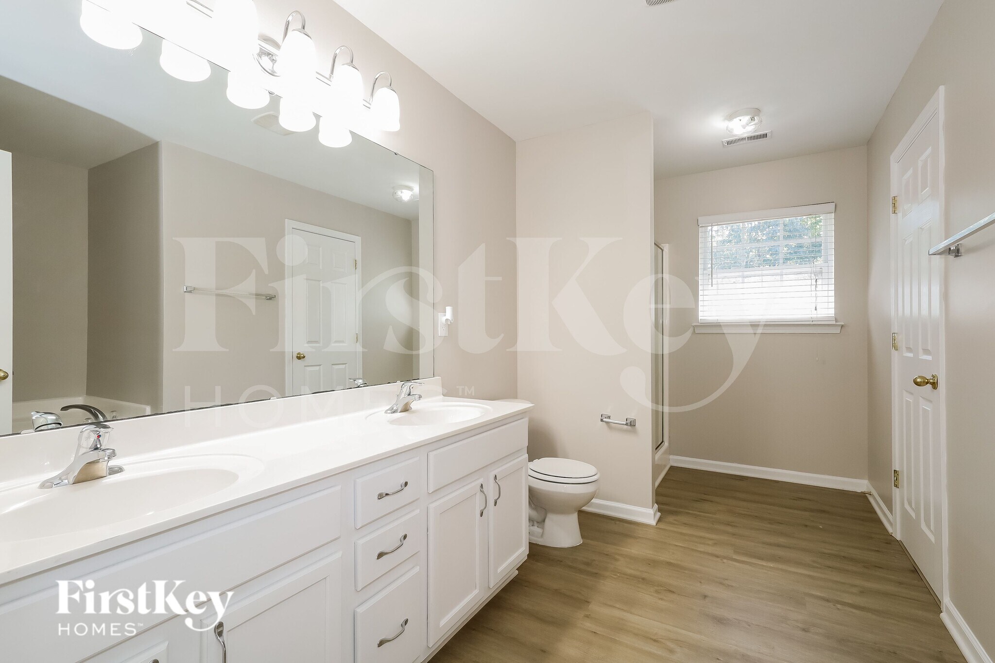 Building Photo - 2020 Pheasant Glen Rd